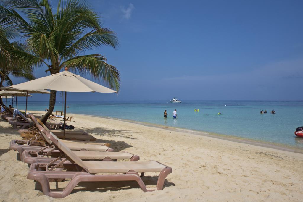 อินฟินิตี้ เบย์ สปา แอนด์ บีช รีสอร์ต Hotel เวสต์ เบย์ ภายนอก รูปภาพ